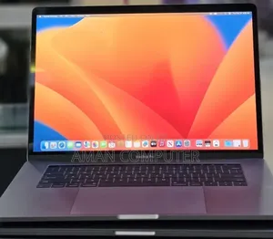 New Laptop Apple MacBook Pro 2017 16GB Intel Core i7 SSD 512GB