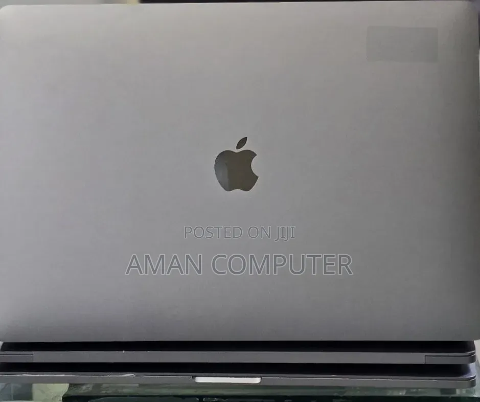 New Laptop Apple MacBook Pro 2017 16GB Intel Core i7 SSD 512GB