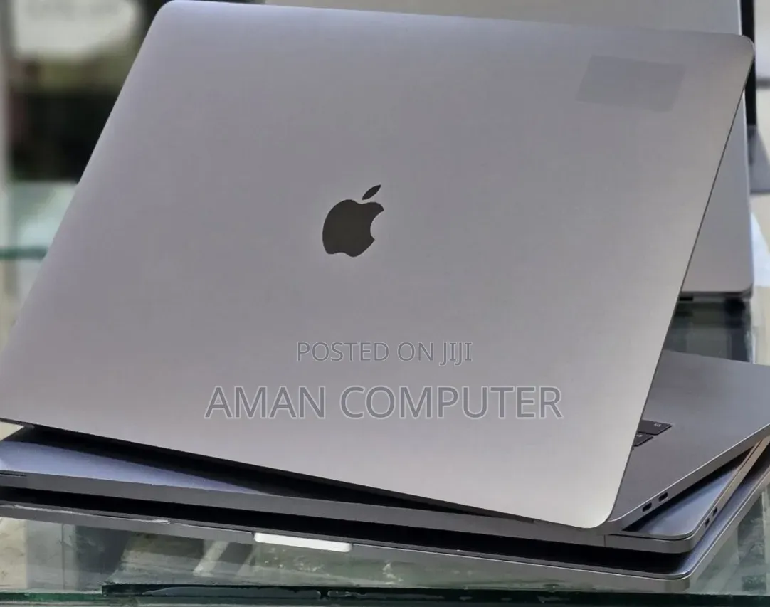 New Laptop Apple MacBook Pro 2017 16GB Intel Core i7 SSD 512GB
