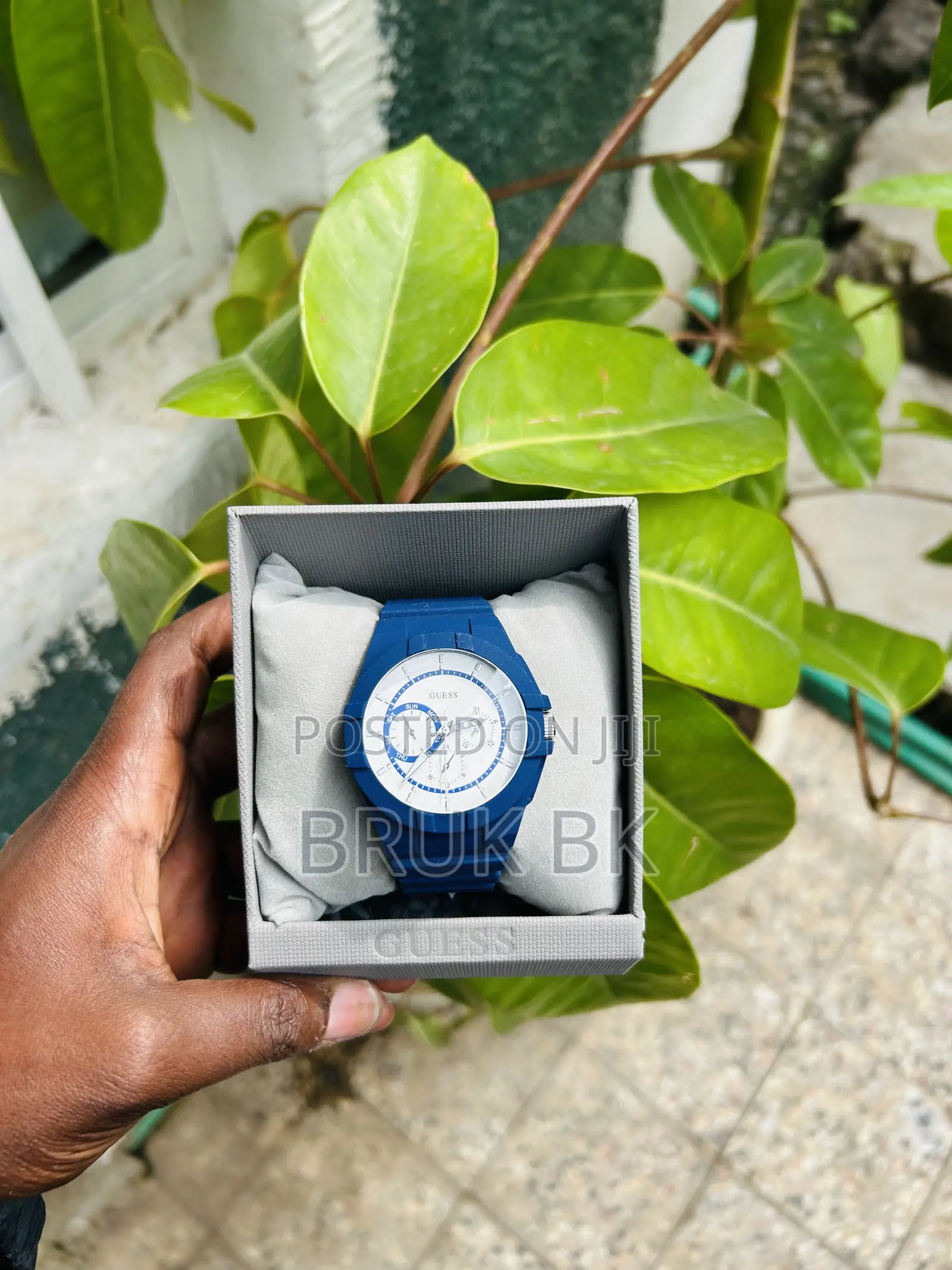 Guess Watch