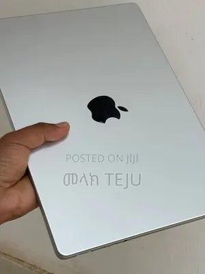 New Laptop Apple MacBook Pro 2024 M4 Max 36GB Apple M4 SSD 512GB