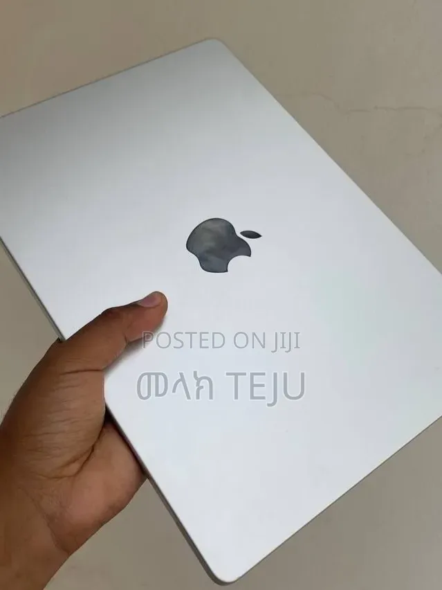 New Laptop Apple MacBook Pro 2024 M4 Max 36GB Apple M4 SSD 512GB