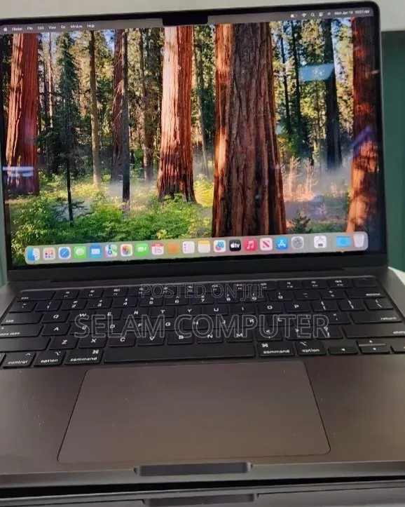 New Laptop Apple MacBook Pro 2023 M3 16GB Apple M3 Pro SSD 512GB