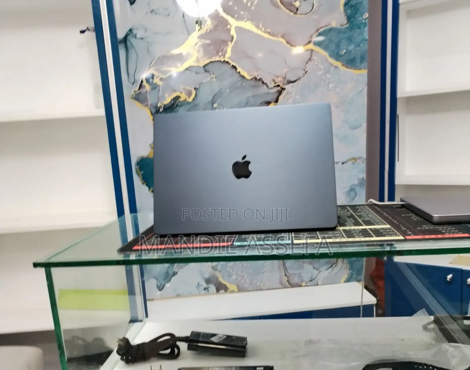 New Laptop Apple MacBook Air 2025 M4 16GB Apple M4 SSD 256GB