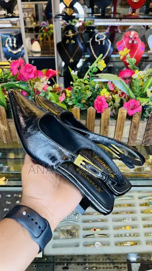 Beauty in Black Classic