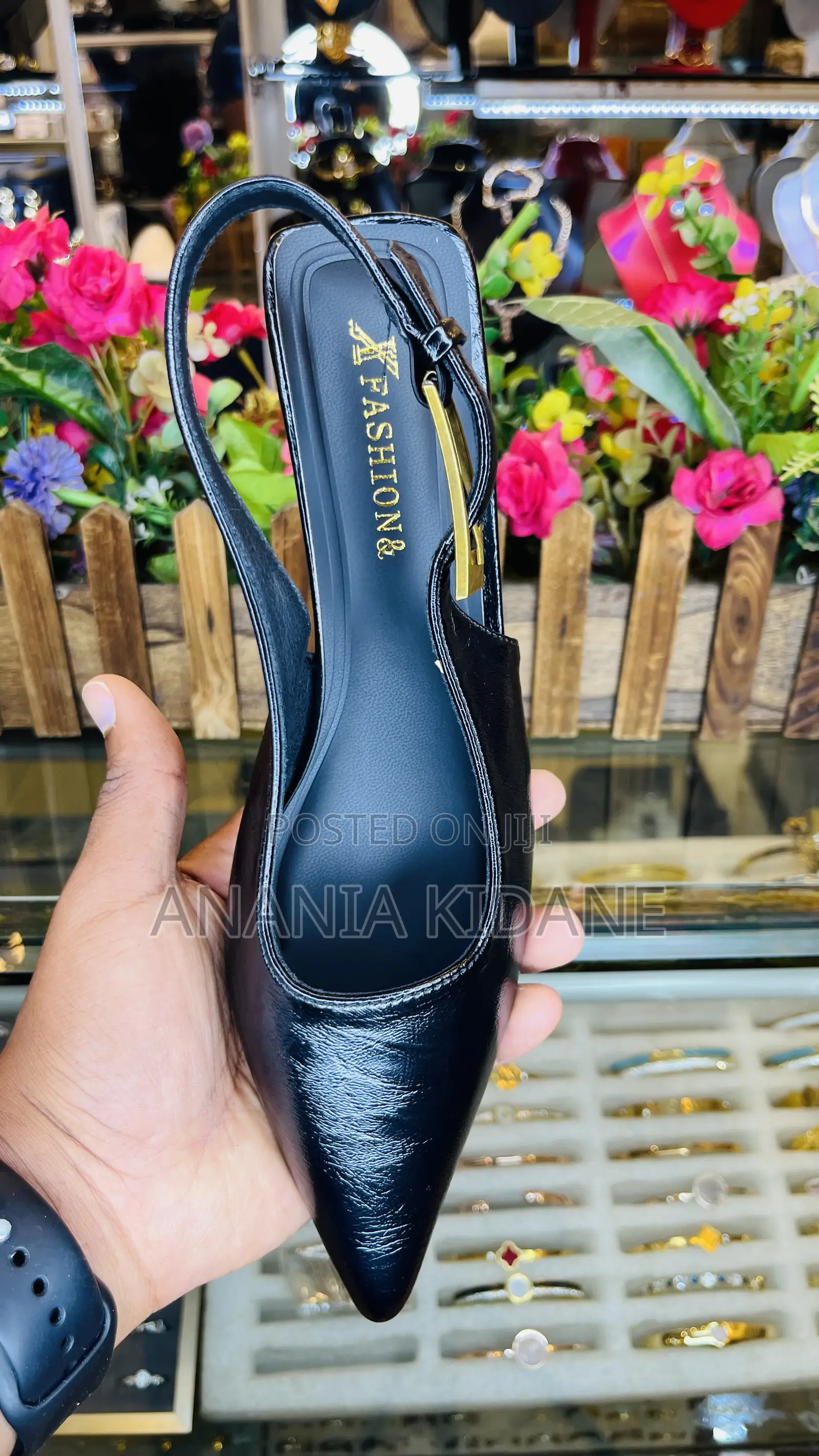 Beauty in Black Classic