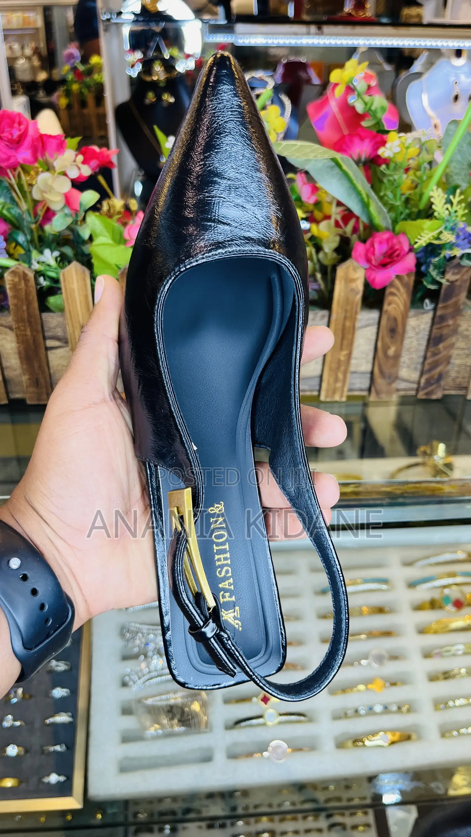 Beauty in Black Classic