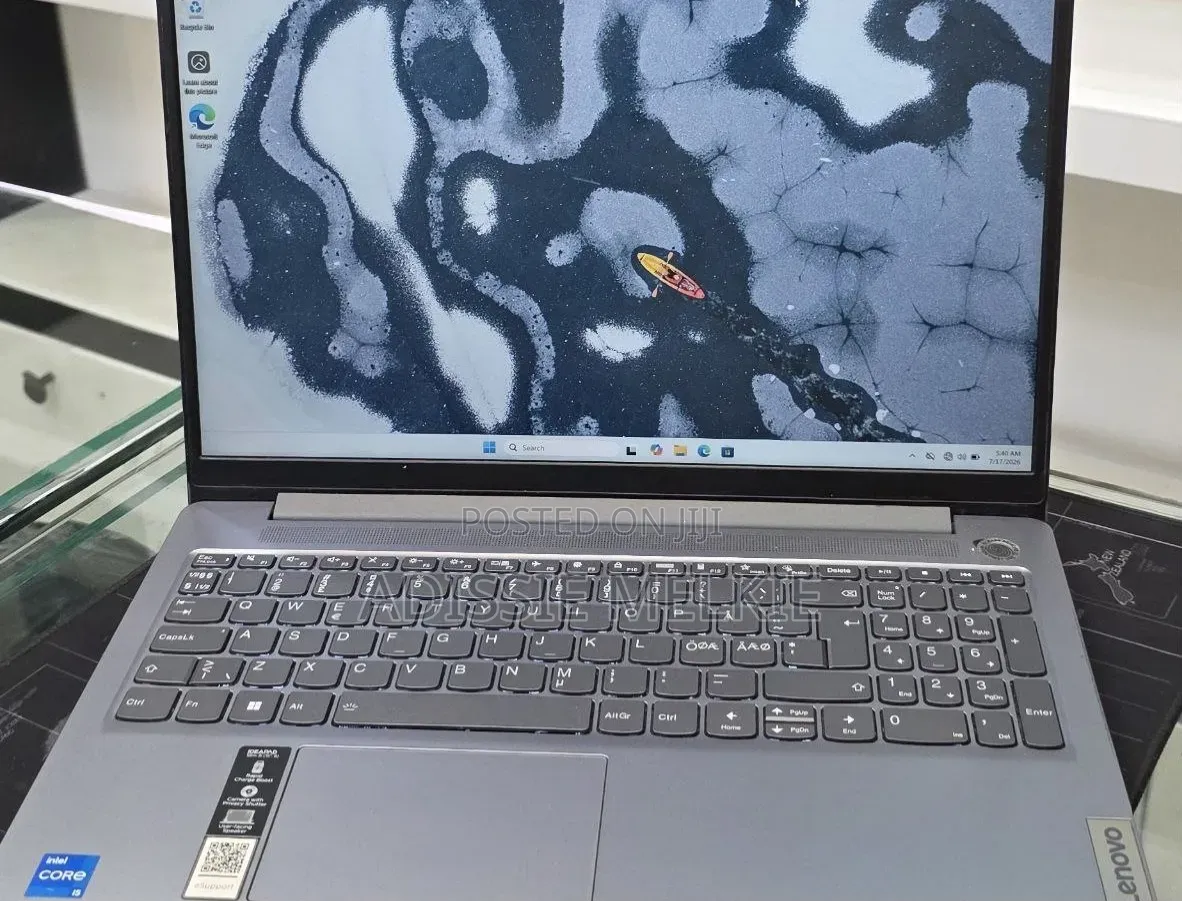 New Laptop Lenovo Ideapad 3 8GB Intel Core i5 SSD 512GB