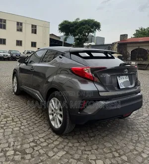 Toyota C-HR 2017 Gray