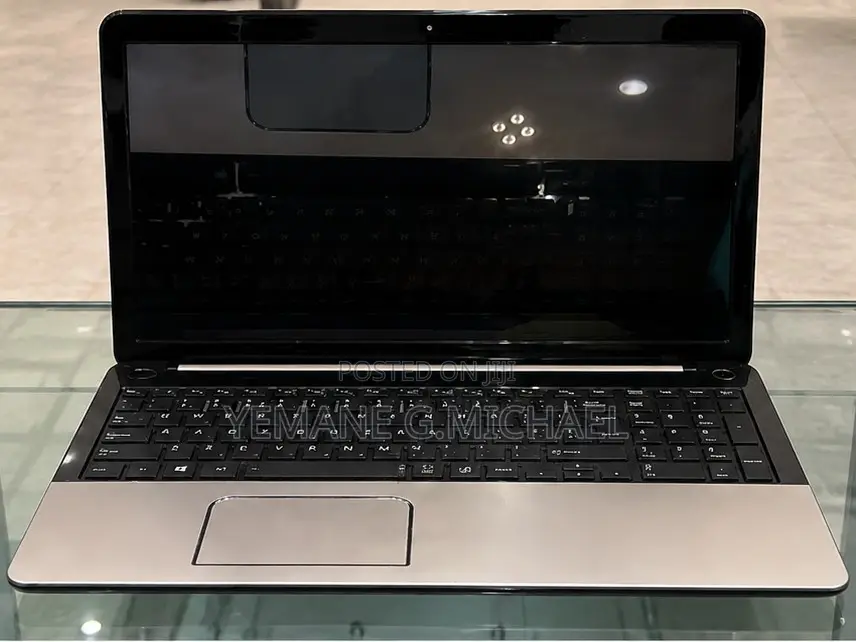 Laptop Toshiba Satellite C50 8GB Intel Core i3 HDD 1T