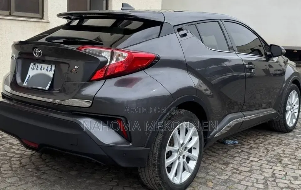 Toyota C-HR 2017 Gray
