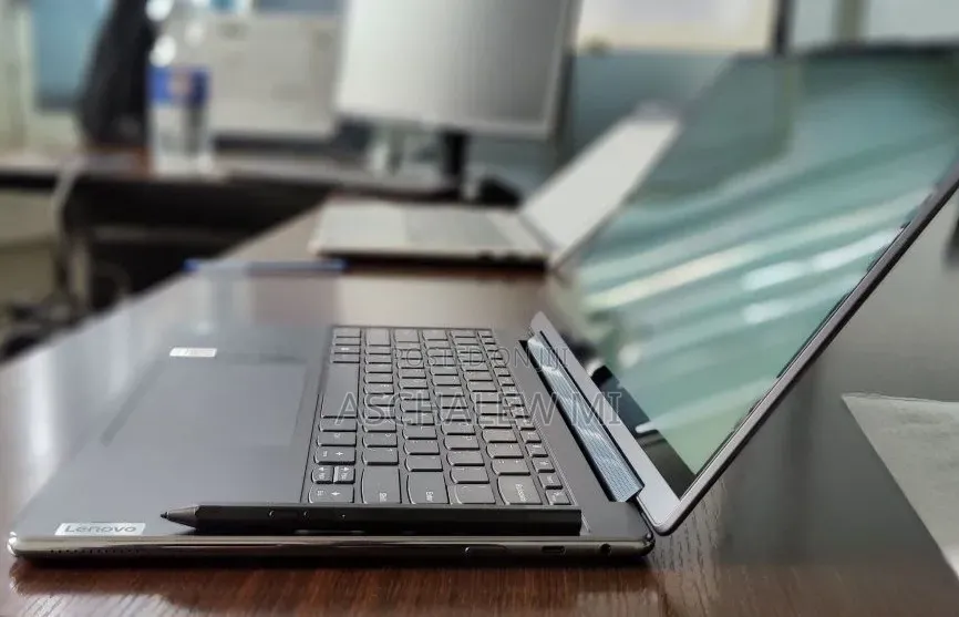 New Laptop Lenovo Yoga 9i 16GB Intel Core i7 SSD 1T
