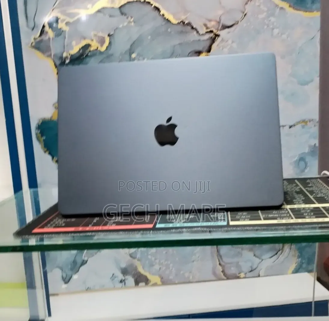 New Laptop Apple MacBook Air 2025 M4 8GB Intel SSD 256GB