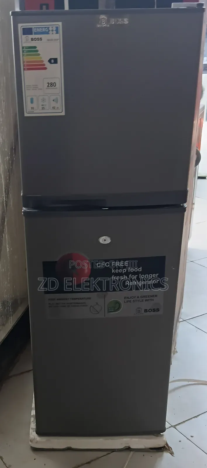Boss Double Door Refrigator Modl 260