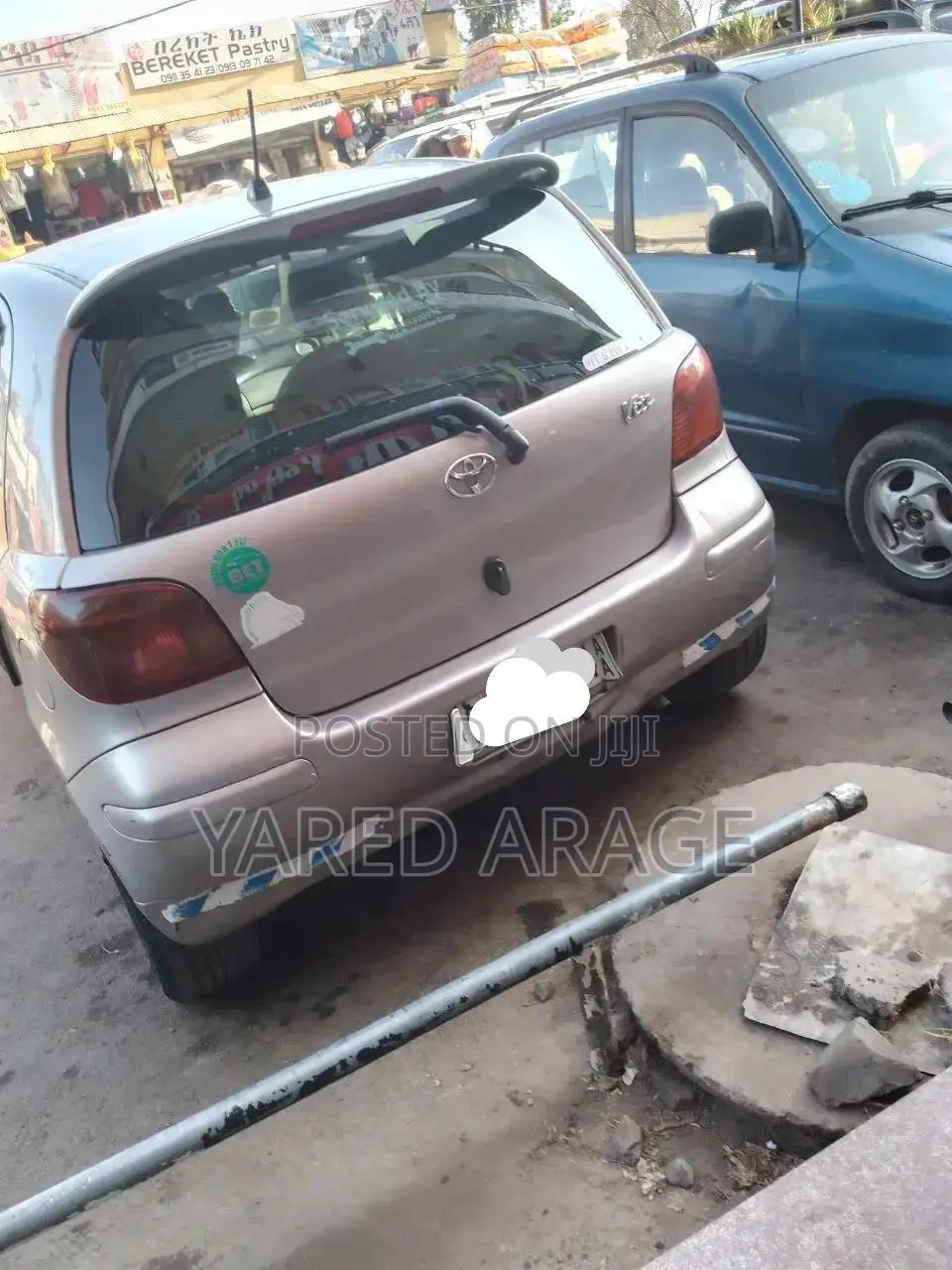Toyota Vitz 2004 Gray