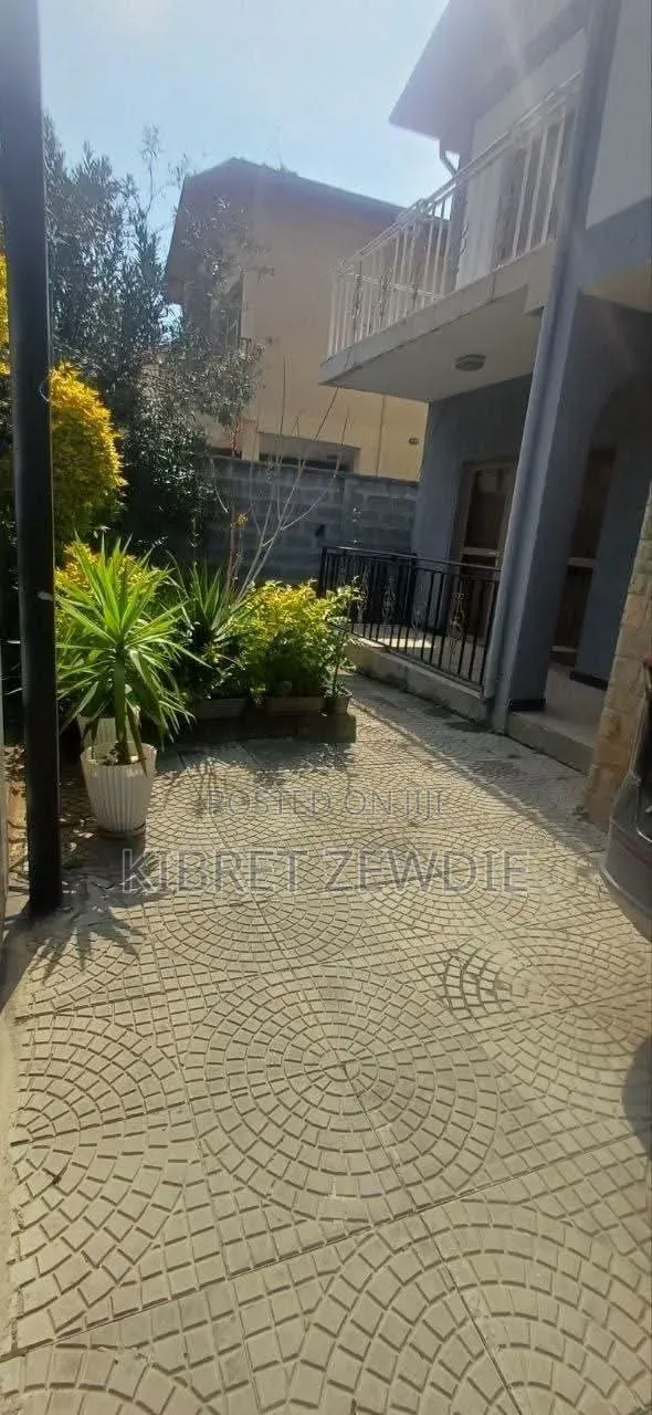 Furnished 5bdrm House in Kibert Zewdie, Bole for sale