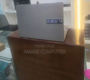 New Laptop Asus Zenbook 14 16GB Intel Core i7 SSD 512GB