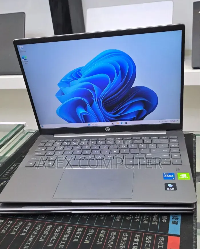 New Laptop HP Pavilion 14 16GB Intel Core i5 SSD 512GB