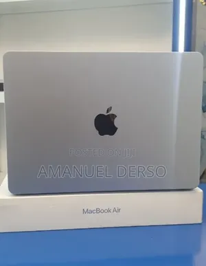 New Laptop Apple MacBook Air 2025 M4 16GB Apple M4 Pro SSD 512GB