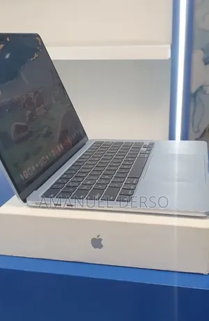 New Laptop Apple MacBook Air 2025 M4 16GB Apple M4 Pro SSD 512GB