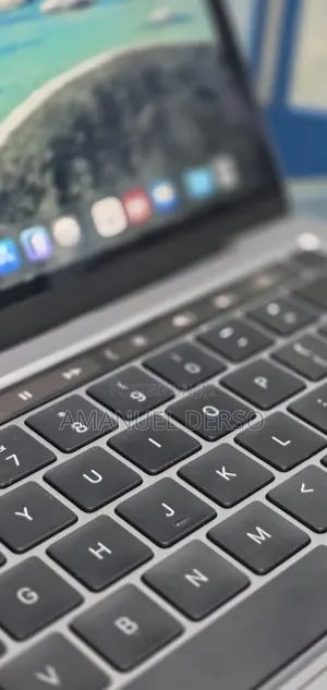New Laptop Apple MacBook Air 2022 M2 8GB Apple M2 Ultra SSD 512GB