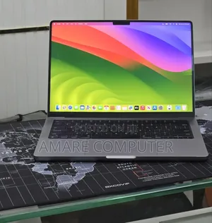 New Laptop Apple MacBook Pro 2023 M3 8GB Apple M3 Pro SSD 512GB
