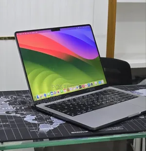 New Laptop Apple MacBook Pro 2023 M3 8GB Apple M3 Pro SSD 512GB