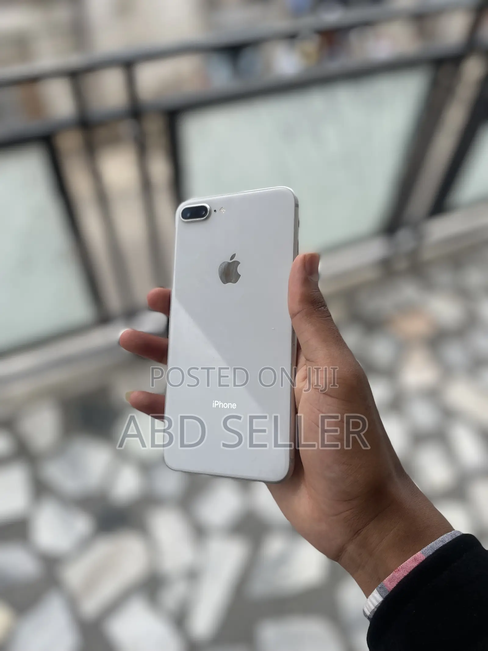 Apple iPhone 8 Plus 64 GB White