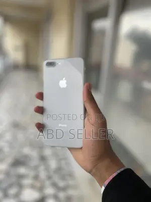 Apple iPhone 8 Plus 64 GB White