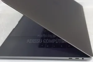 New Laptop Apple MacBook 2016 16GB Intel Core i7 SSD 512GB