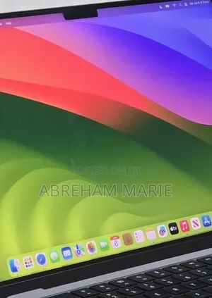 New Laptop Apple MacBook Pro 2023 M3 8GB Nvidia SSD 512GB