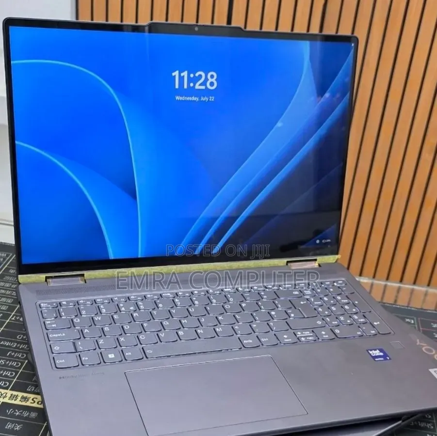 New Laptop Lenovo 16GB Intel Core Ultra 7 SSD 512GB