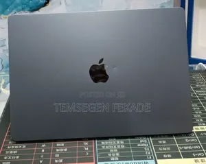 New Laptop Apple MacBook Air 2025 M4 16GB Apple M4 SSD 256GB