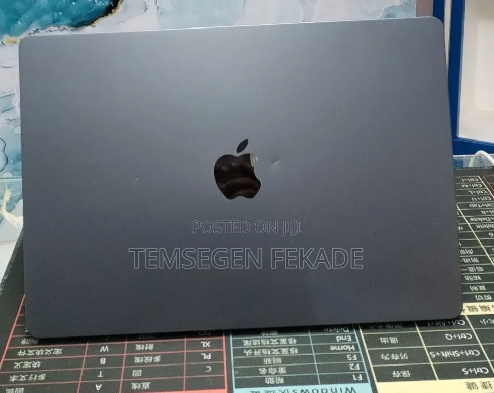New Laptop Apple MacBook Air 2025 M4 16GB Apple M4 SSD 256GB
