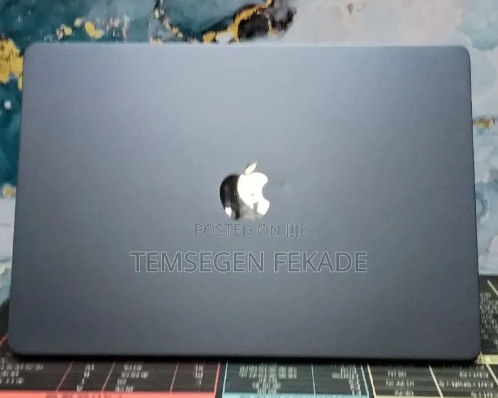 New Laptop Apple MacBook Air 2025 M4 16GB Apple M4 SSD 256GB