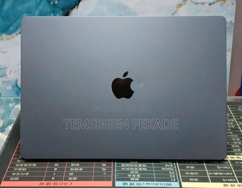 New Laptop Apple MacBook Air 2025 M4 16GB Apple M4 SSD 256GB