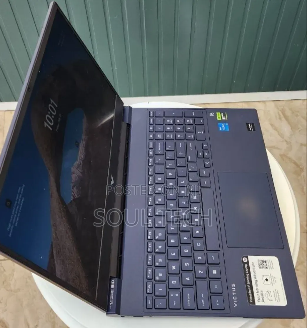 New Laptop HP Victus 15 16GB Intel Core i5 SSD 512GB