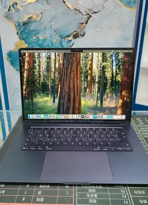 New Laptop Apple MacBook Air 2025 M4 16GB Apple M4 SSD 256GB