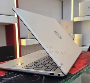 New Laptop HP Stream Notebook 16GB Intel Core i7 SSD 1T