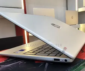 New Laptop HP Stream Notebook 16GB Intel Core i7 SSD 1T