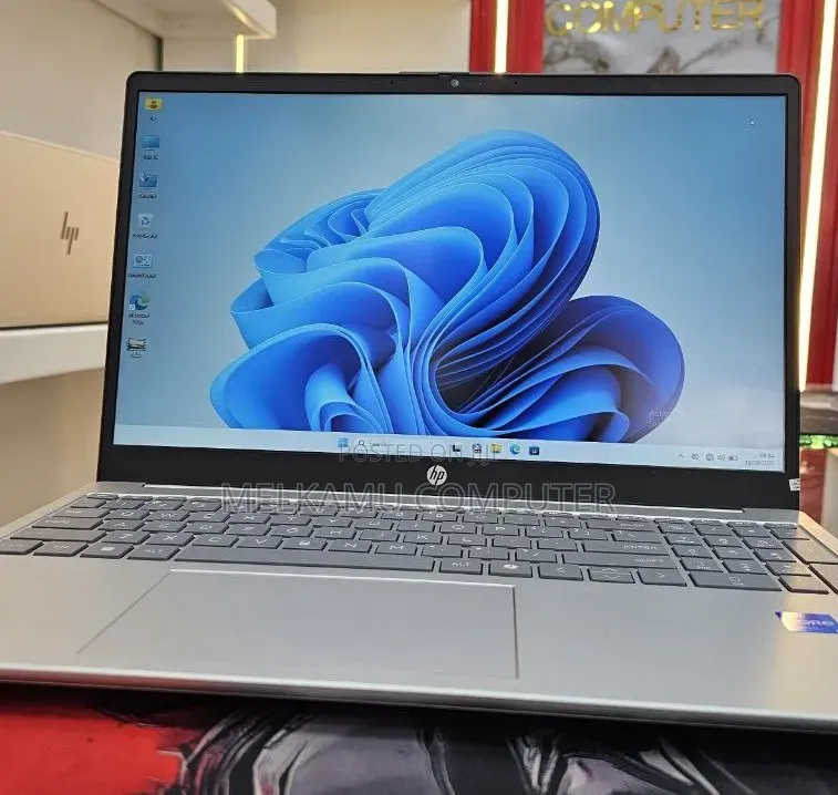 New Laptop HP Stream Notebook 16GB Intel Core i7 SSD 1T