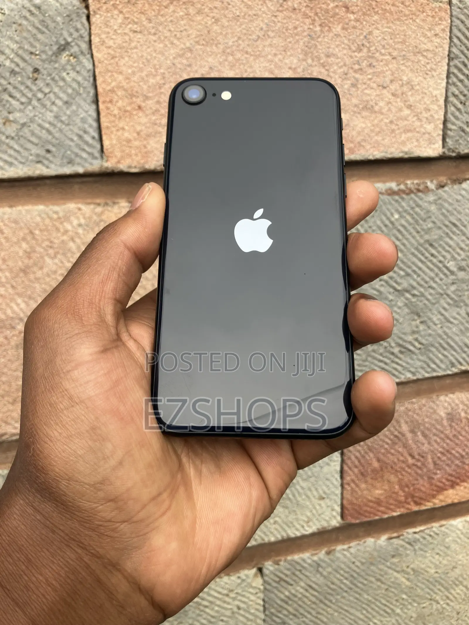 Apple iPhone SE (2022) 128 GB Black