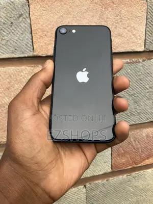 Apple iPhone SE (2022) 128 GB Black