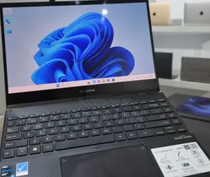 New Laptop Asus Zenbook 14 16GB Intel Core i7 SSD 512GB
