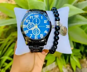 Elegant Watch With Bracelet
