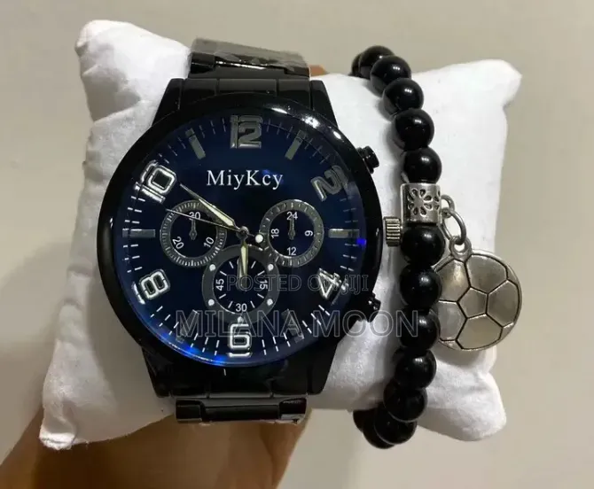 Elegant Watch With Bracelet