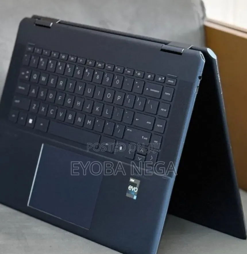 New Laptop HP Spectre 16GB Intel Core i7 SSD 512GB