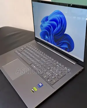 New Laptop HP Envy 17 16GB Intel Core Ultra 7 SSD 1T