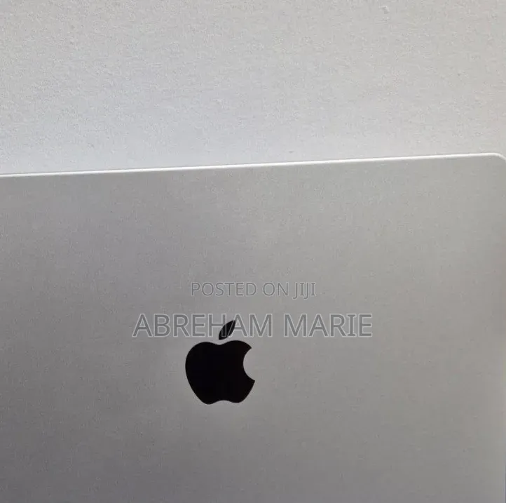 New Laptop Apple MacBook Pro 2024 M4 16GB Apple M4 SSD 512GB