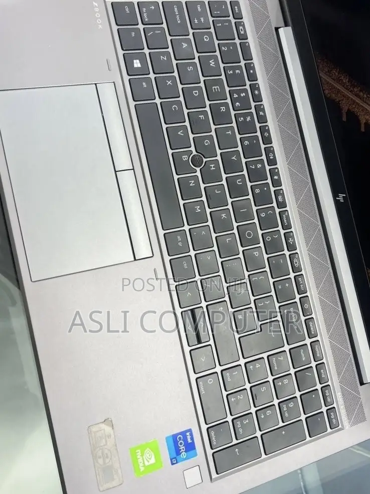 New Laptop HP ZBook 15 16GB Intel Core i7 SSD 512GB